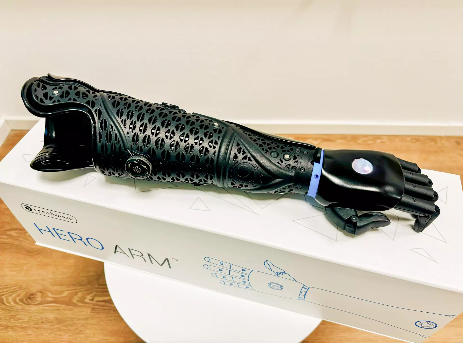 Sanitätskaufhaus Kellner - Relaunch 2025 - Werkstatt - Hero Arm - Open Bionics - elektrische Unterarm und Handprothese mit Gelenken