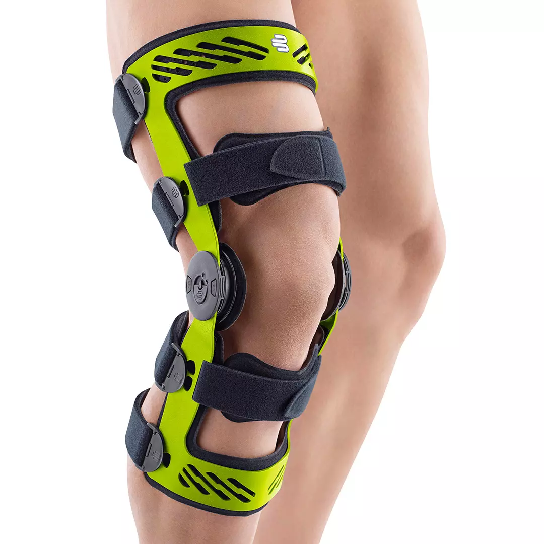 Sanitätskaufhaus Kellner - Relaunch 2025 - Orthese - Knieorthese an einem Bein in geld